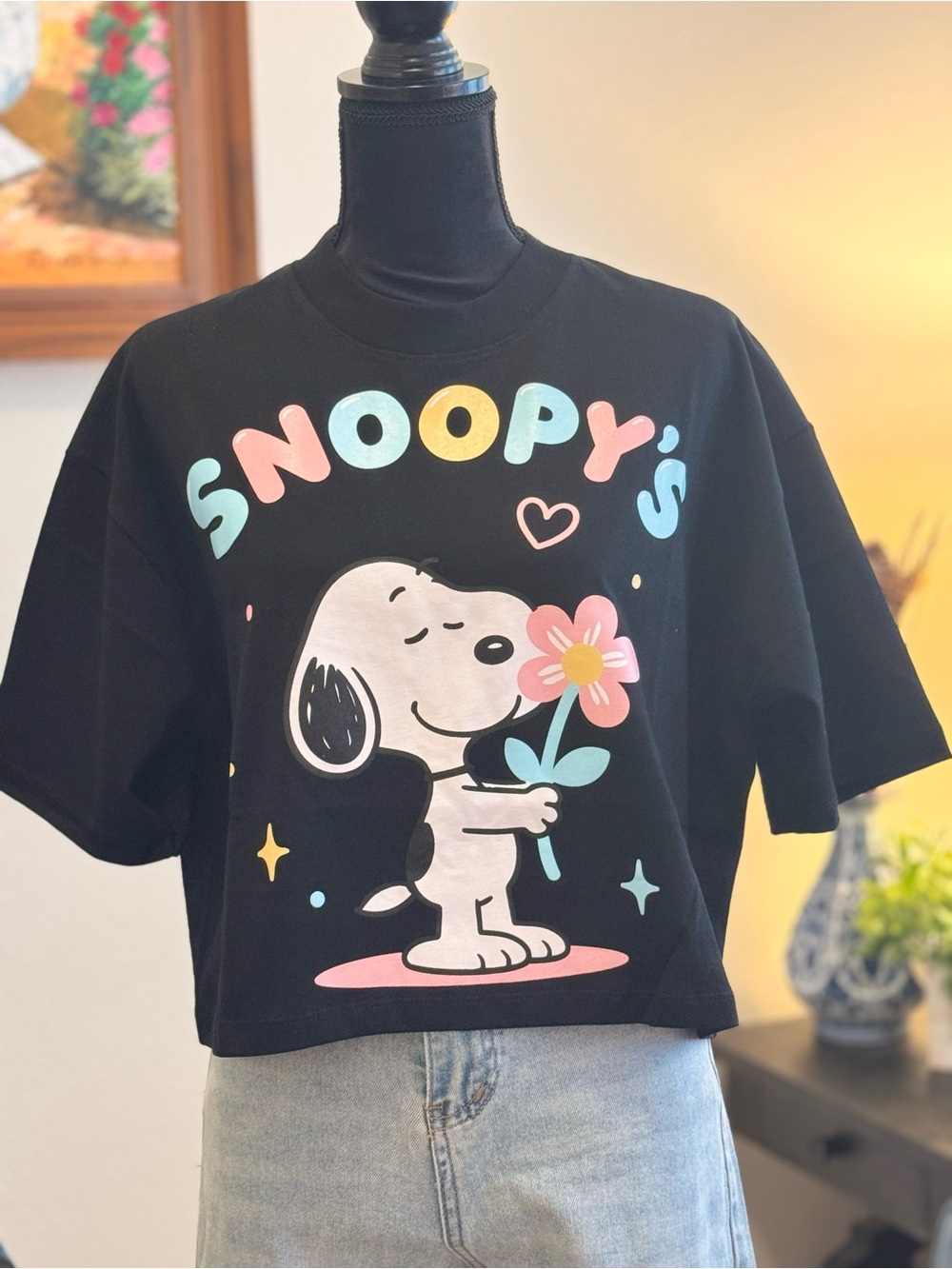 Snoopy Black Graphic Crop Tee